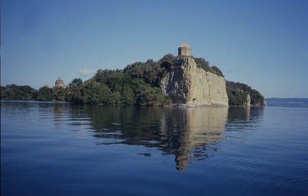 Lago di Bolsena - Isola Bisentina