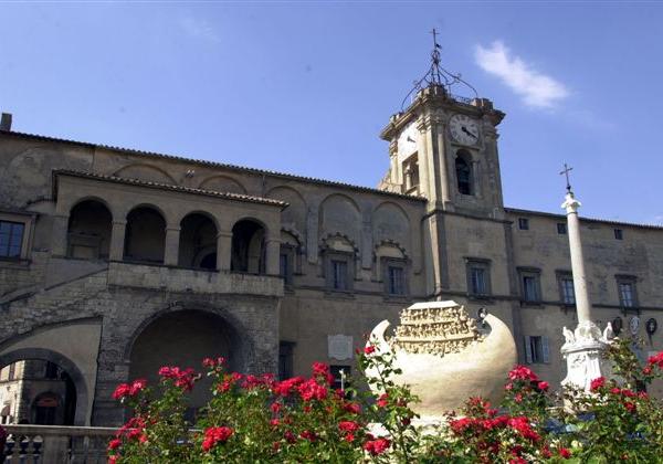 Tarquinia - Palazzo Comunale