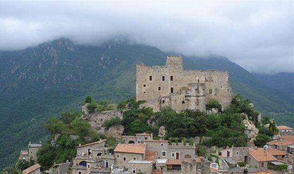 Castelvecchio di Rocca Barbena