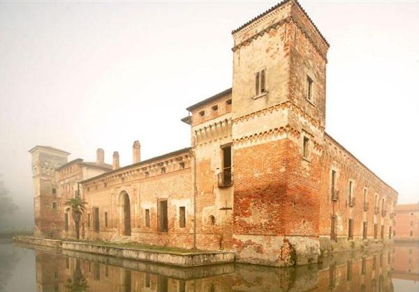 Castello di Padernello