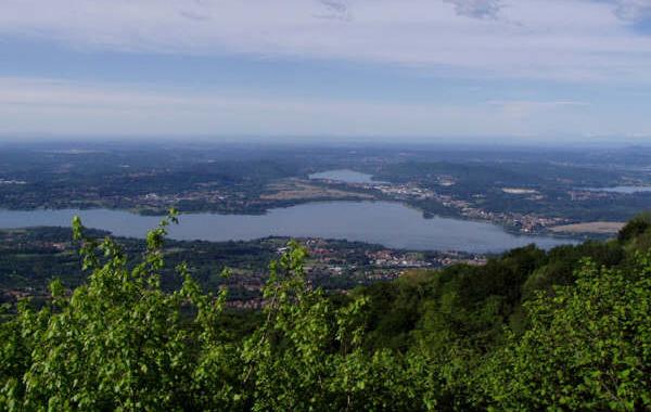 Veduta del Lago di Varese dal Campo dei Fiori